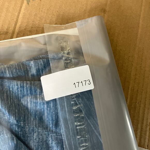 Lululemon Compression Shorts Womens XL Blue Seamless Athletic Stretch Workout - Picture 8 of 8